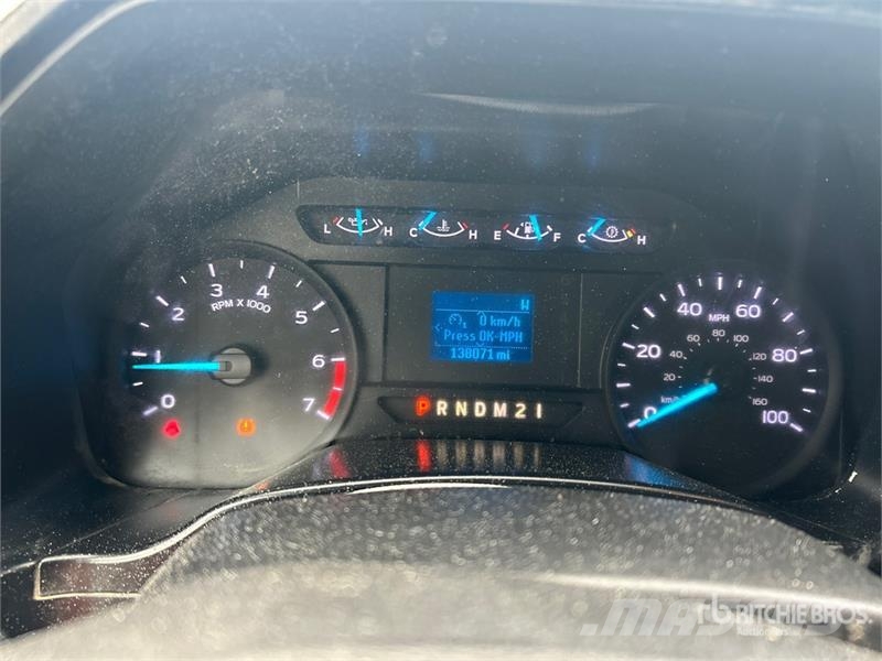 Ford F-250 XL 4x2 Crew Cab Pickup Прочие фургоны
