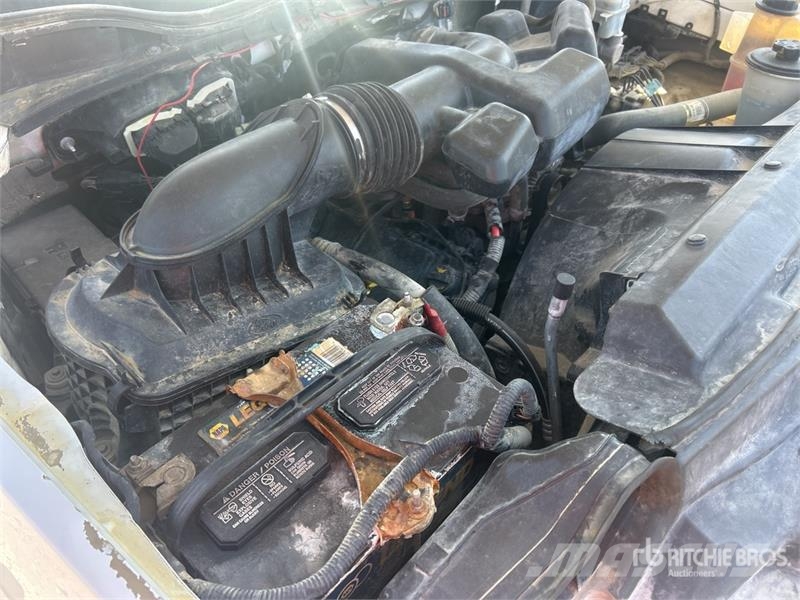 Ford F-250 XL 4x2 Crew Cab Pickup Інше