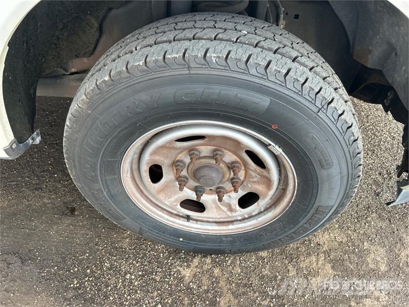 Ford F-250 XL 4x2 Crew Cab Pickup 其他
