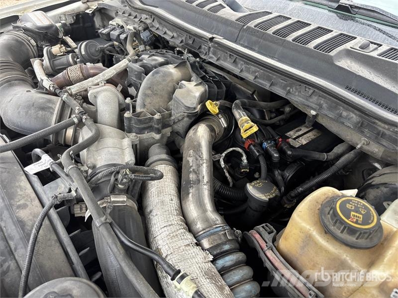 Ford F-250 XL 4x2 Crew Cab Pickup Citi