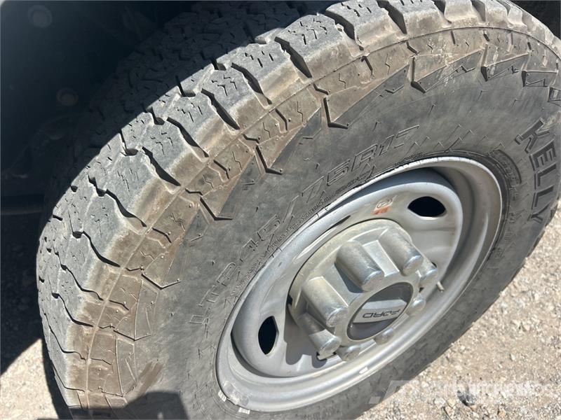 Ford F-250 XL 4x2 Crew Cab Pickup Інше