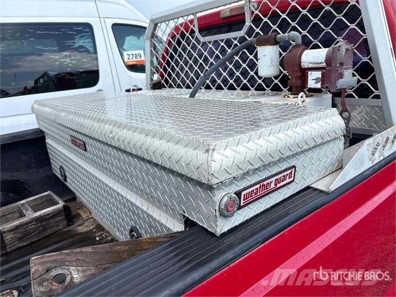 Ford F-250 XL 4x2 Crew Cab Pickup Прочие фургоны