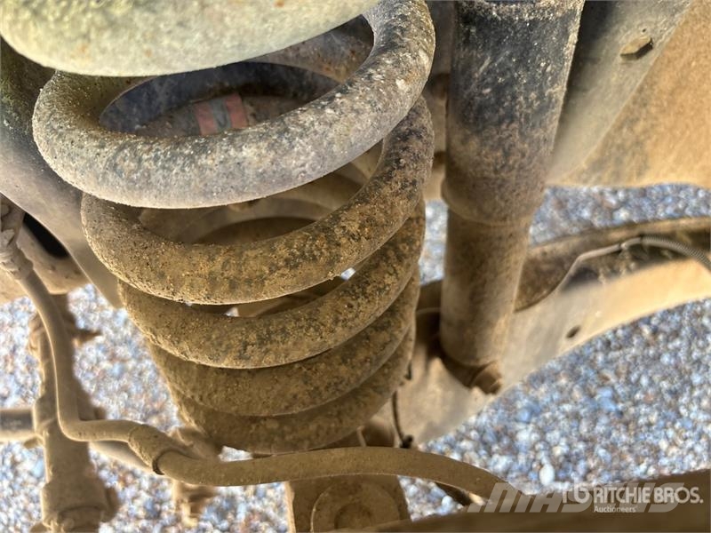 Ford F-250 XL 4x2 Crew Cab Pickup (Inoperable) Egyéb