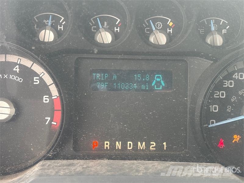 Ford F-250 XL 4x2 Crew Cab Pickup Other