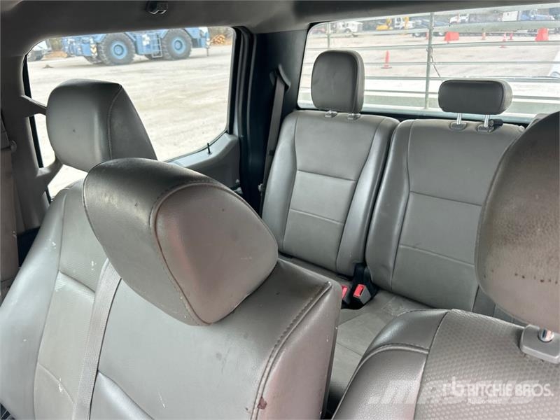 Ford F-250 XL 4x2 Crew Cab Pickup Прочие фургоны