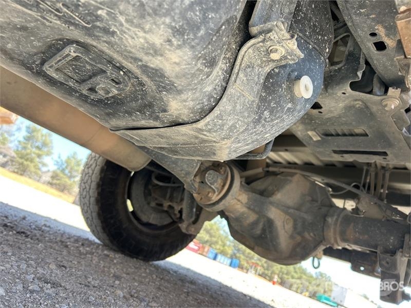 Ford F-250 XL 4x2 Crew Cab Pickup Інше