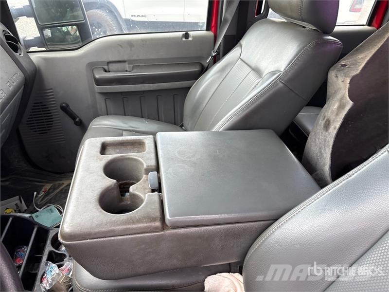 Ford F-250 XL 4x2 Crew Cab Pickup Прочие фургоны