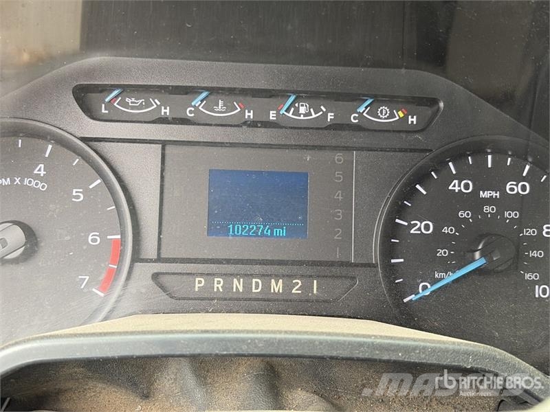 Ford F-250 XL 4x2 Crew Cab Pickup (Inoperable) Інше