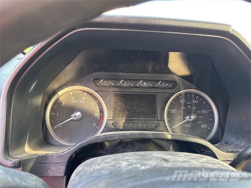 Ford F-250 XL 4x2 Crew Cab Pickup 其他