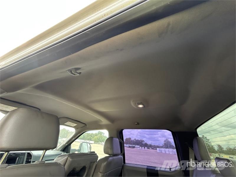 Ford F-250 XL 4x2 Crew Cab Pickup Citi