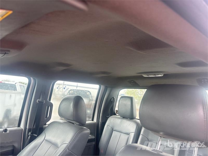 Ford F-250 XL 4x2 Crew Cab Pickup Other