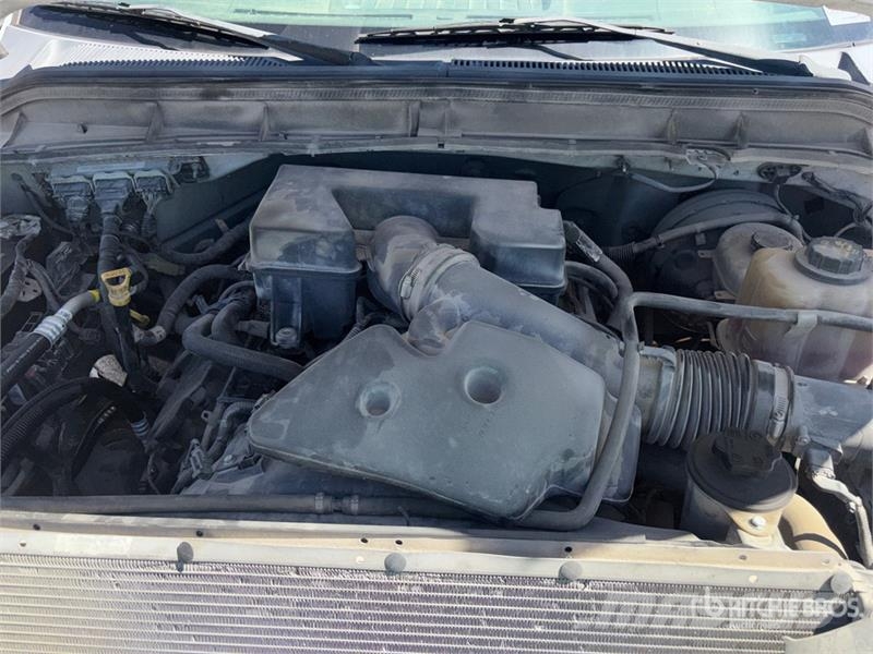 Ford F-250 XL 4x2 Crew Cab Pickup (Inoperable) Egyéb