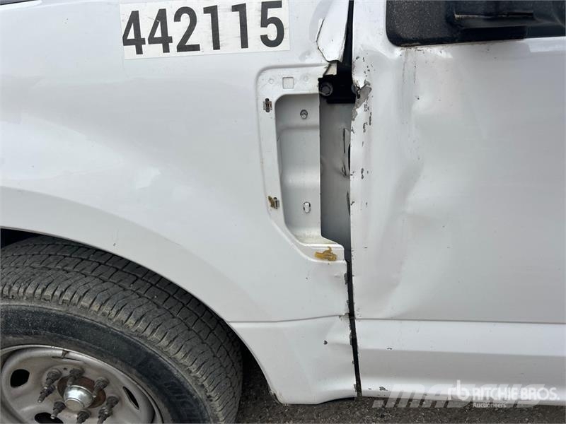Ford F-250 XL 4x2 Crew Cab Pickup Прочие фургоны