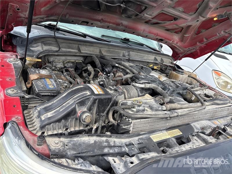 Ford F-250 XL 4x2 Crew Cab Pickup Прочие фургоны