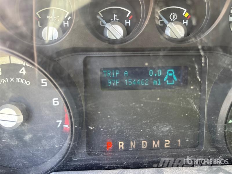 Ford F-250 XL 4x2 Crew Cab Pickup (Inoperable) Egyéb