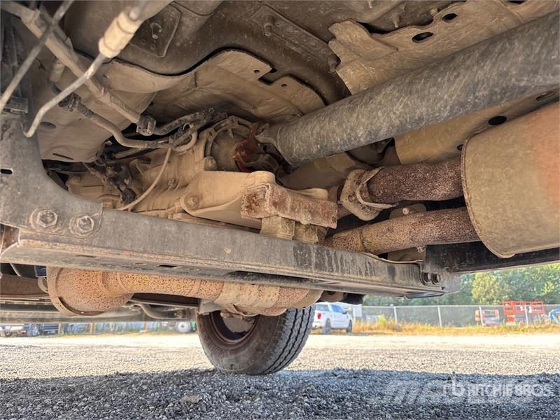 Ford F-250 XL 4x2 Extended Cab Pickup أخرى