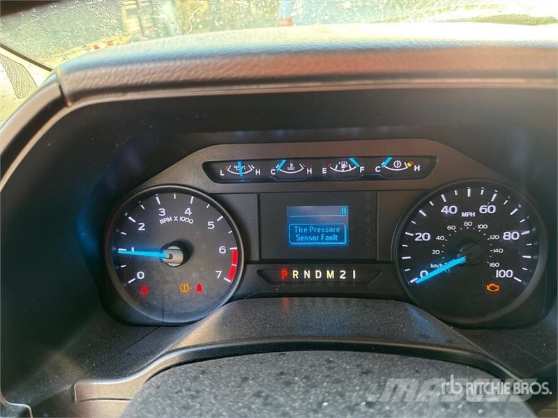 Ford F-250 XL 4x2 Extended Cab Pickup Прочие фургоны