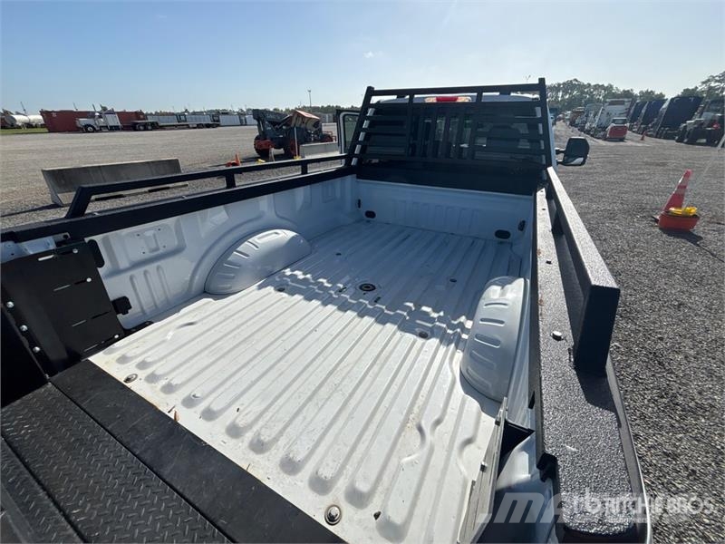 Ford F-250 XL 4x2 Extended Cab Pickup Andre varebiler