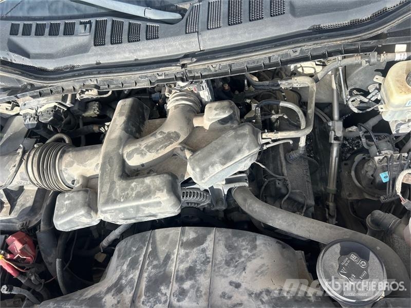 Ford F-250 XL 4x2 Extended Cab Pickup Outro