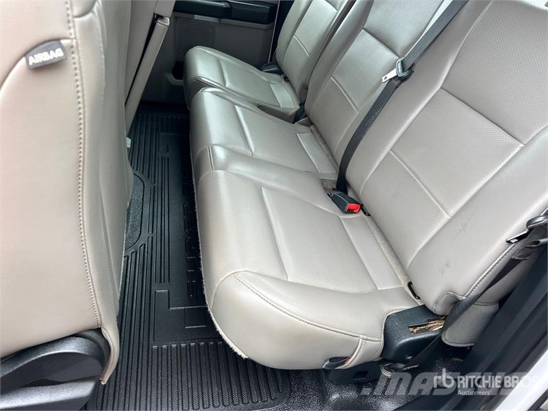 Ford F-250 XL 4x2 Extended Cab Pickup (Inoperable) その他