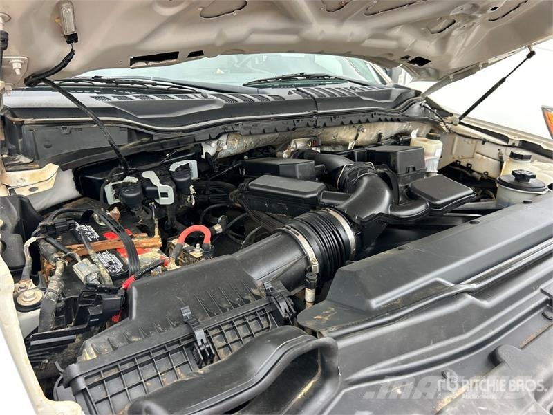 Ford F-250 XL 4x2 Extended Cab Pickup (Inoperable) その他