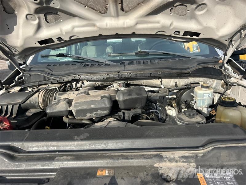 Ford F-250 XL 4x2 Extended Cab Pickup Ostalo