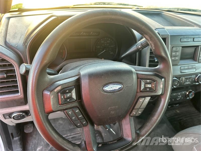 Ford F-250 XL 4x2 Extended Cab Pickup Furgoni altro