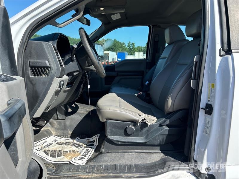 Ford F-250 XL 4x2 Extended Cab Pickup Ostalo