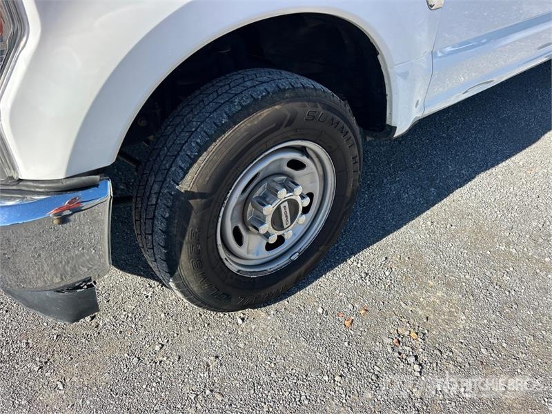 Ford F-250 XL 4x2 Extended Cab Pickup 其他