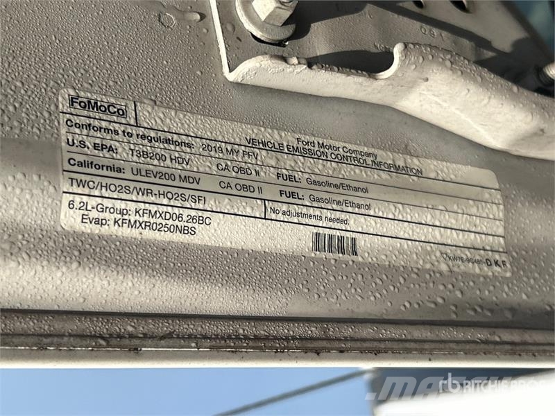 Ford F-250 XL 4x2 Extended Cab Pickup Ostalo