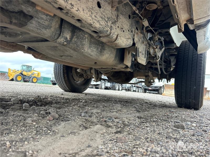 Ford F-250 XL 4x2 Extended Cab Pickup (Inoperable) その他