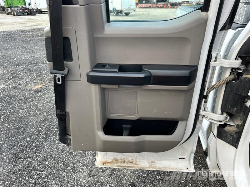 Ford F-250 XL 4x2 Extended Cab Pickup Anders