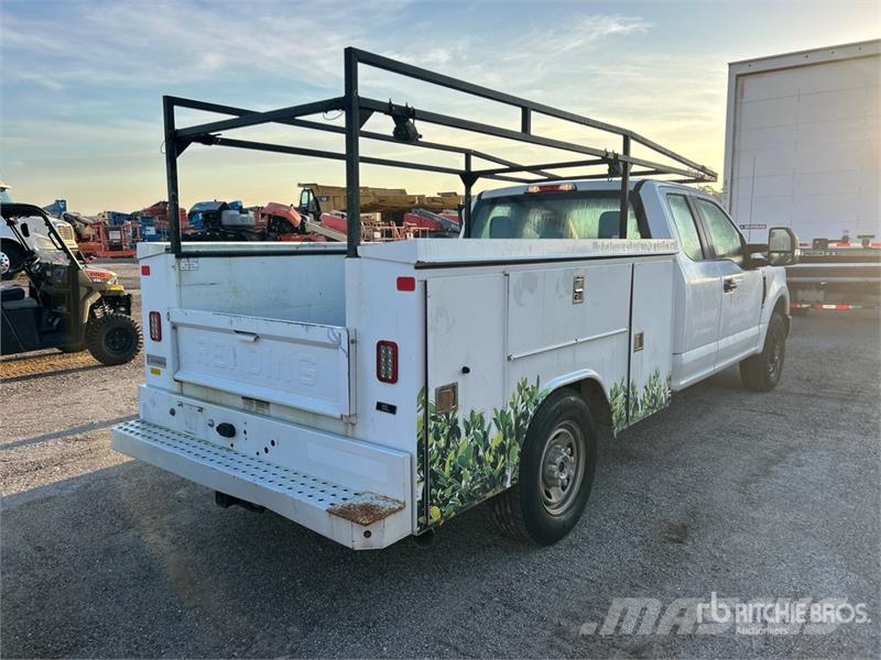 Ford F-250 XL 4x2 Extended Cab Utility Truck Pick up/Fiancata ribaltabile