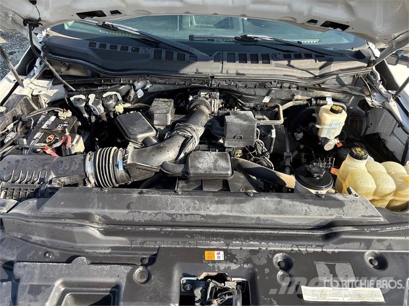 Ford F-250 XL 4x2 Extended Cab Pickup أخرى