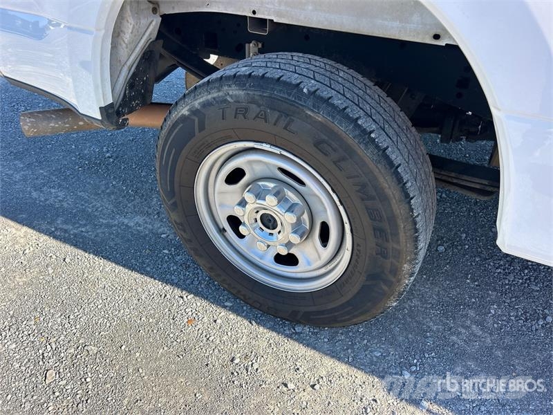 Ford F-250 XL 4x2 Extended Cab Pickup 其他