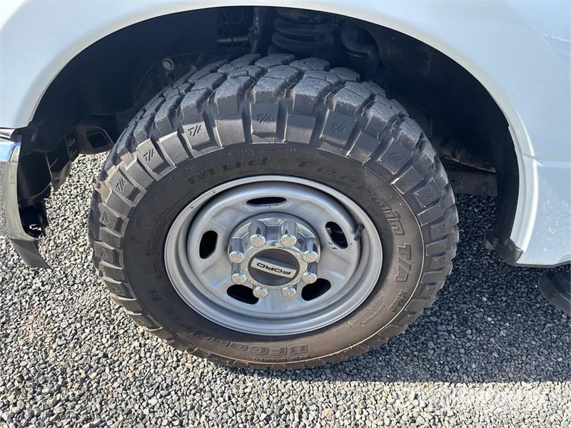 Ford F-250 XL 4x2 Extended Cab Pickup Andre varebiler