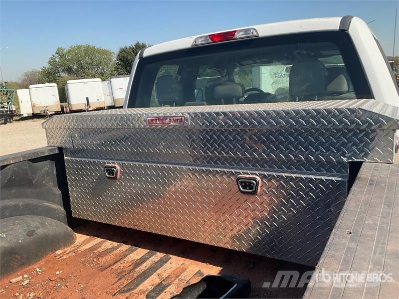 Ford F-250 XL 4x2 Extended Cab Pickup Inne