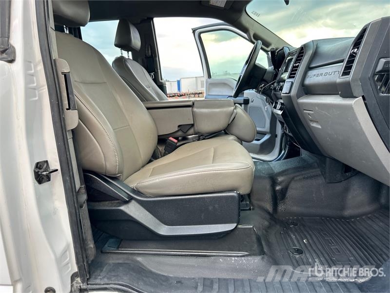 Ford F-250 XL 4x2 Extended Cab Pickup Anders