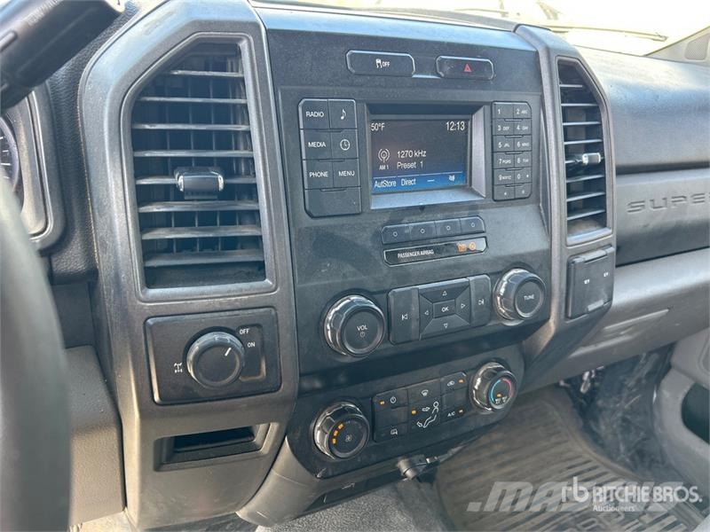 Ford F-250 XL 4x2 Extended Cab Pickup Muu