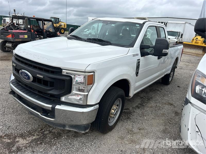 Ford F-250 XL 4x2 Extended Cab Pickup (Inoperable) その他