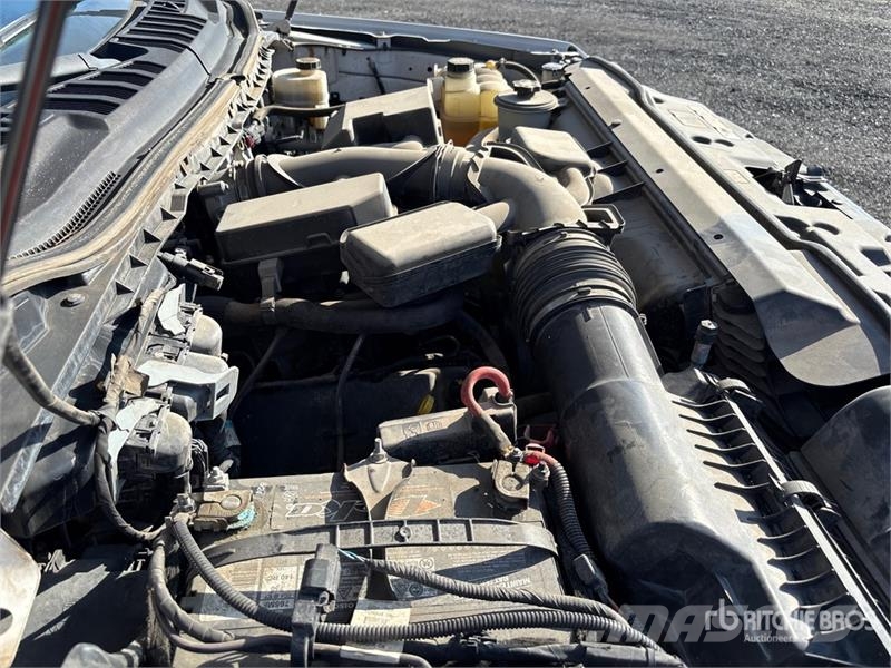 Ford F-250 XL 4x2 Extended Cab Pickup أخرى