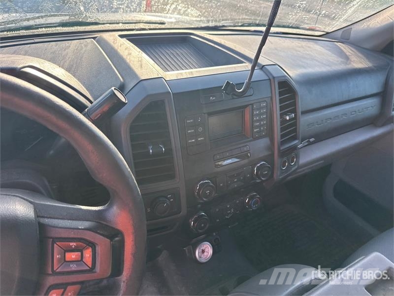 Ford F-250 XL 4x2 Extended Cab Pickup Прочие фургоны