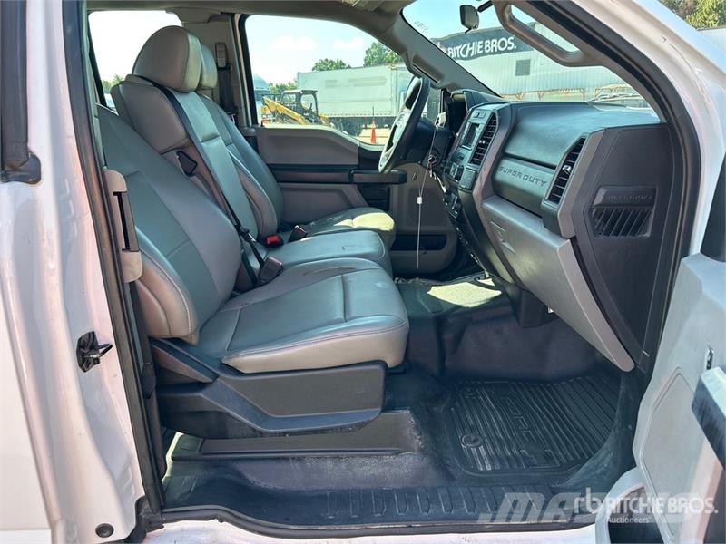 Ford F-250 XL 4x2 Extended Cab Pickup Ostalo