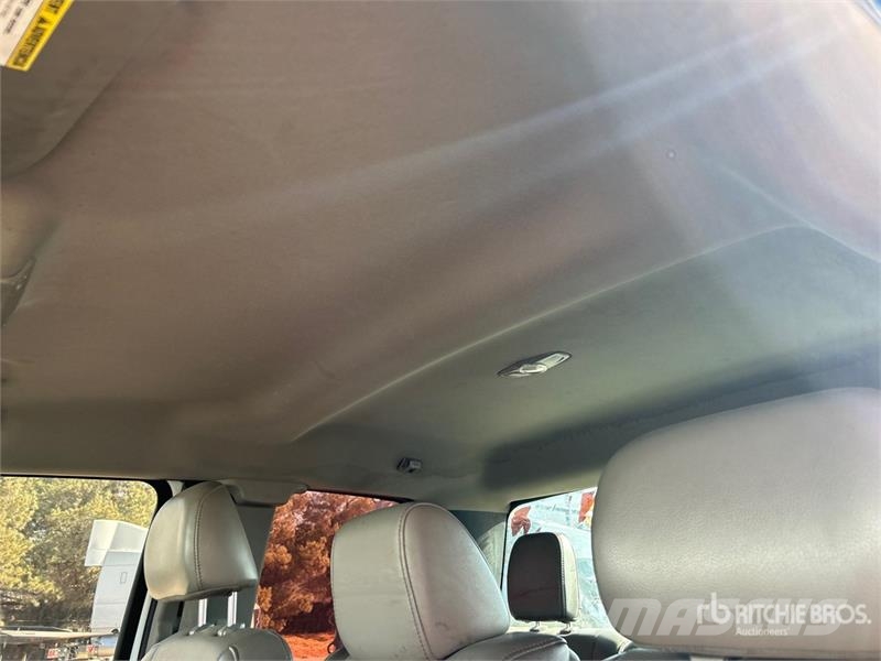Ford F-250 XL 4x2 Extended Cab Pickup Muu