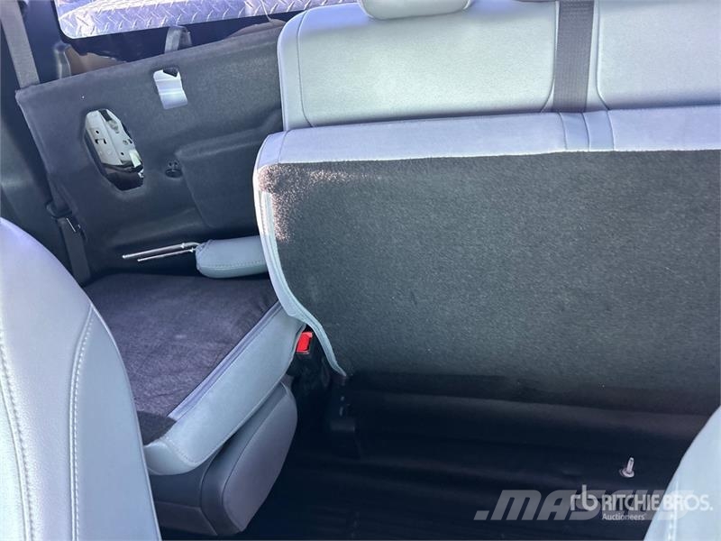 Ford F-250 XL 4x2 Extended Cab Pickup Andre varebiler