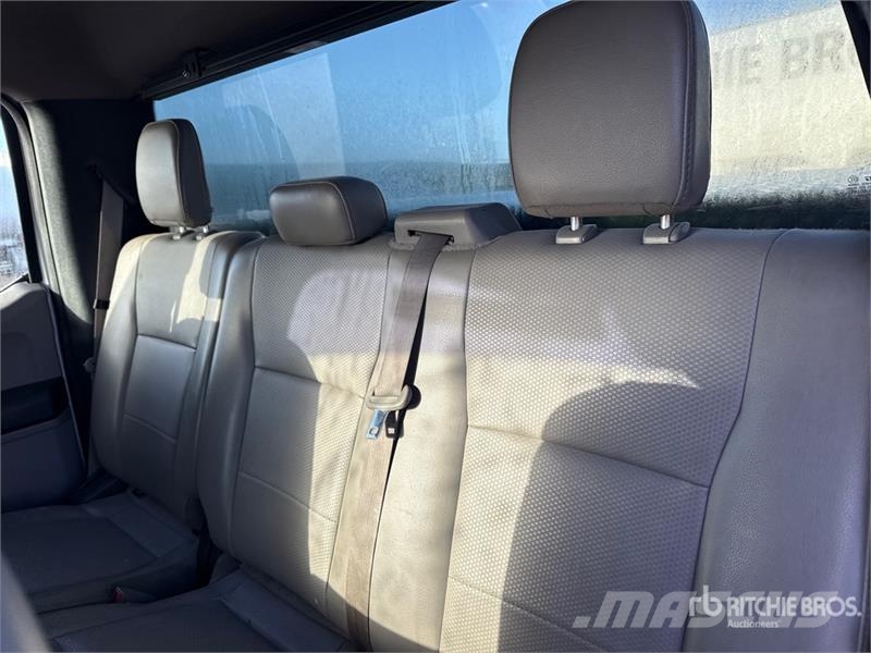 Ford F-250 XL 4x2 Extended Cab Pickup Прочие фургоны