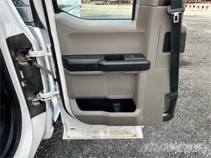 Ford F-250 XL 4x2 Extended Cab Pickup Anders