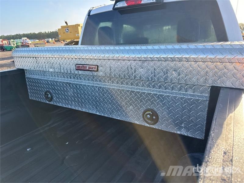 Ford F-250 XL 4x2 Extended Cab Pickup Прочие фургоны