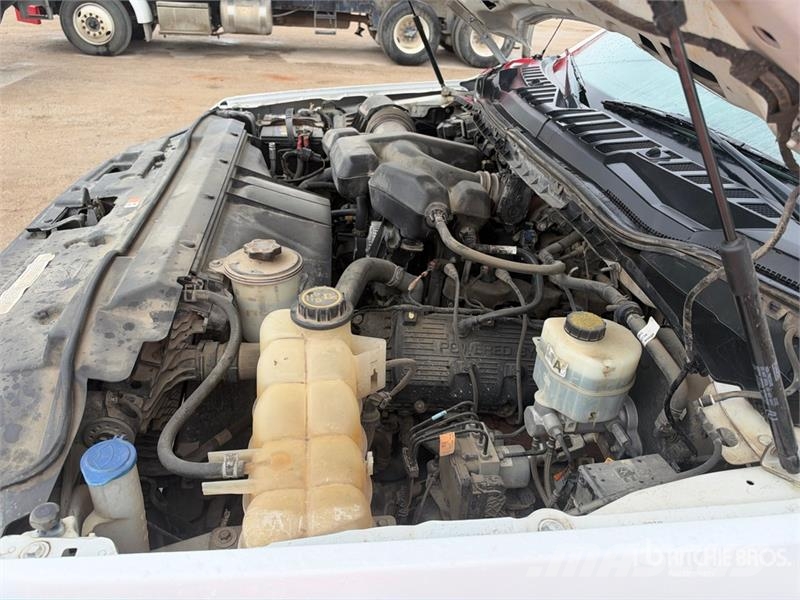 Ford F-250 XL 4x2 Extended Cab Pickup Egyéb