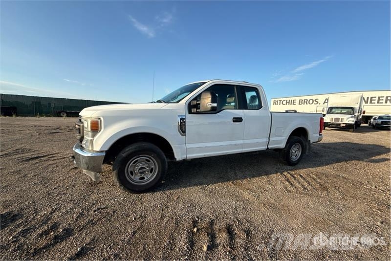 Ford F-250 XL 4x2 Extended Cab Pickup Інше